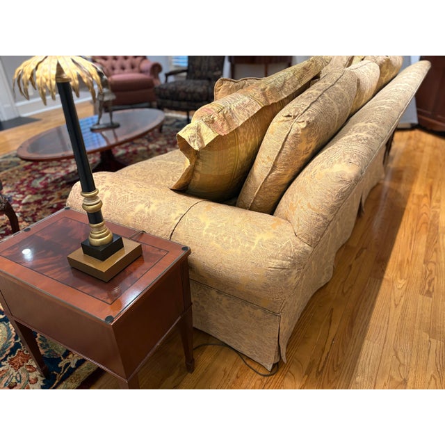 Traditional Ej Victor Ultra-Premium Classic Sofa With Silk Damask Gold Upholstery in Like-New Condition For Sale - Image 3 of 6