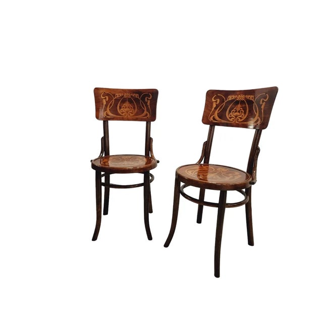 Brown Set of Art Nouveau Bentwood Chairs with Intricate Flower Motif from Thonet, 1900s For Sale - Image 8 of 10