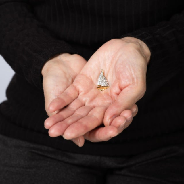 1920s McTeigue Sailboat Pendant Vintage Diamond Platinum 18k Gold Art Deco Jewelry For Sale - Image 4 of 4