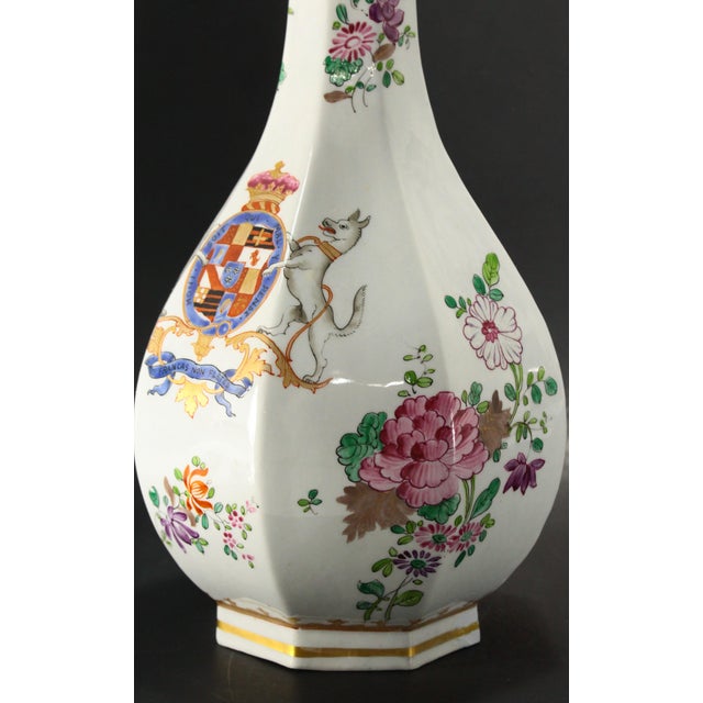 Early 20th Century Pair Famille Rose Armorial Porcelain Vases by Samson of Paris For Sale - Image 11 of 17