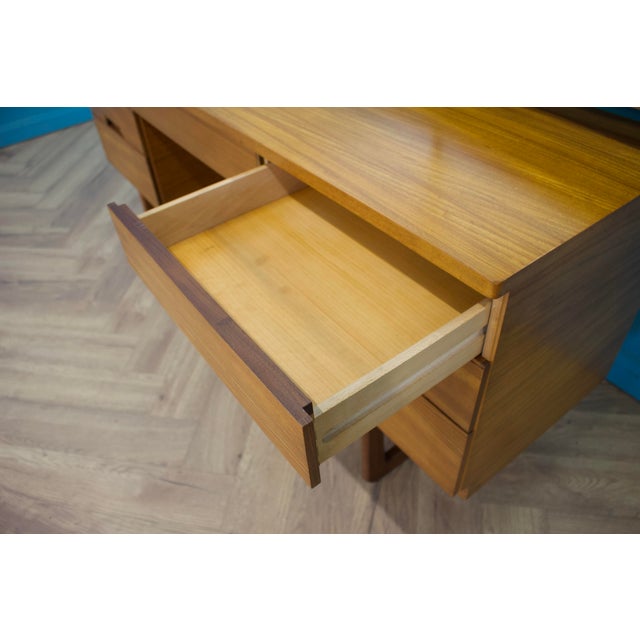 Vintage Teak Dressing Table from Uniflex, 1960s For Sale - Image 9 of 12