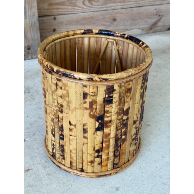 Vintage Coastal Tortoise Bamboo Wastebasket / Cachepot Planter For Sale In Naples, FL - Image 6 of 9
