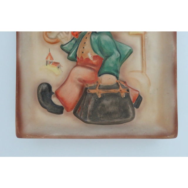 Hummel 92 Merry Wanderer Plaque Vintage 1935-1949 For Sale - Image 4 of 7