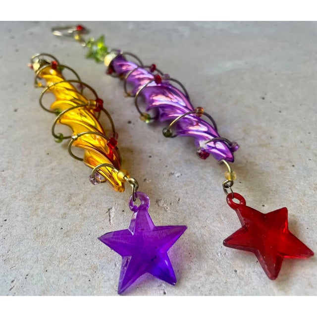 Vintage Swirl Glass Icicle Ornaments – Yellow & Purple, Rhinestone Stars, Set of 2 - 6" For Sale - Image 4 of 7