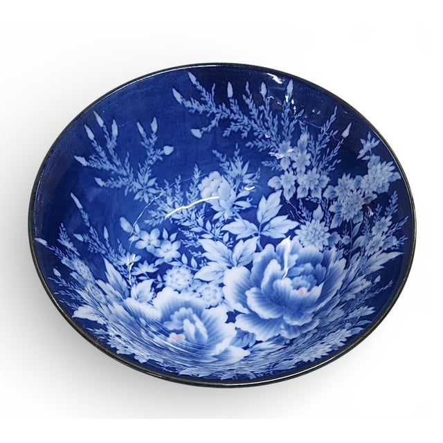1950s Vintage Blue & White Floral Asian Rice / Noodle Bowl Mino Ware Nishido Kiln, 1950s For Sale - Image 5 of 6