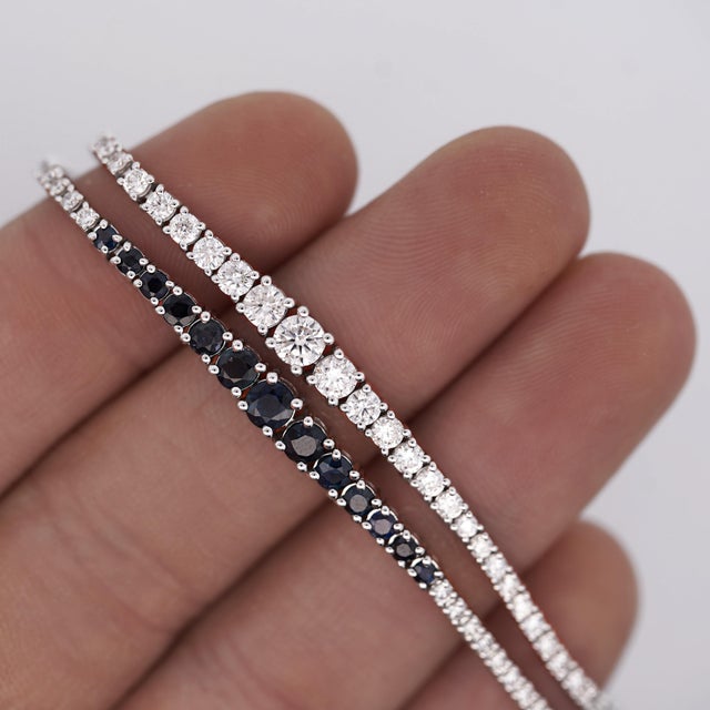 3 Carat Sapphire & Diamond Graduated Tennis Bracelet For Sale - Image 12 of 12