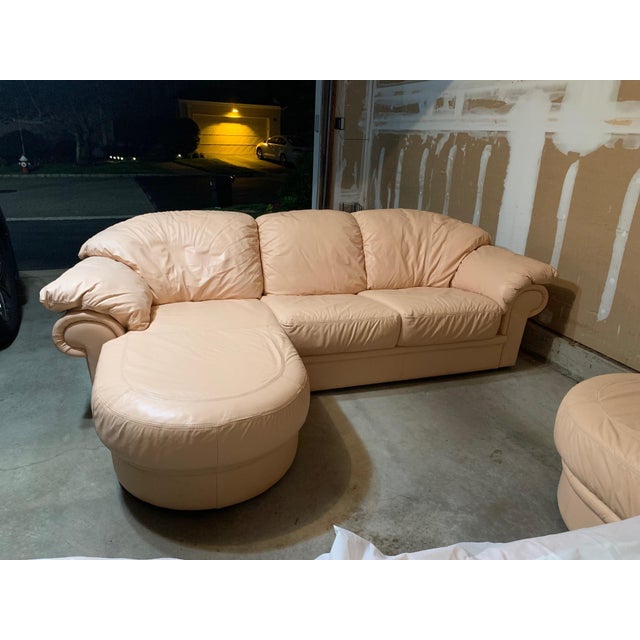 1990s Peach Leather Sofa With Attached Chaise Lounge For Sale - Image 4 of 7
