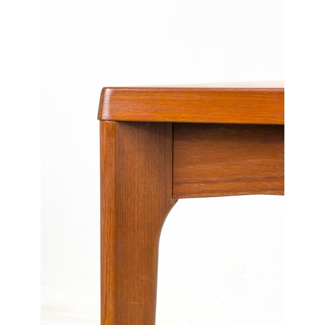 Teak Dining Table by Henning Kjaernulf for Vejle Møbelfabrik, 1960s For Sale - Image 4 of 18