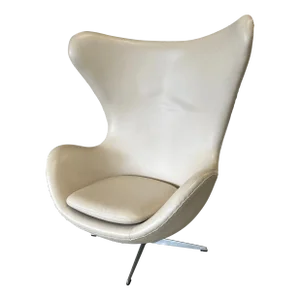 1966 Arne Jacobsen for Fritz Hansen Egg Chair in Leather