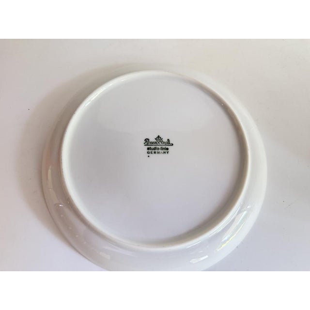 White Gravy Boat with Plate by Tapio Wirkkala for Rosenthal, 1982, Set of 2 For Sale - Image 6 of 7