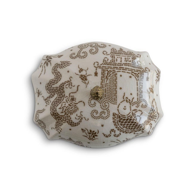 American Winterthur for Port 68 Dragon Pagoda Mocha Box For Sale - Image 3 of 9