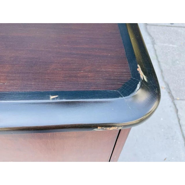 1970s Mid-Century Modern Walnut Credenza Sideboard, American Modern Design For Sale - Image 11 of 13