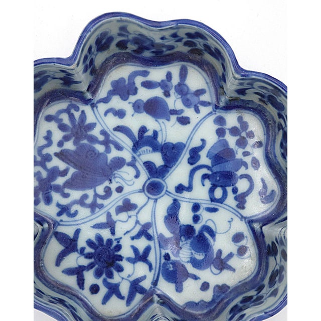19th Century 19th Century Blue and White Lobed Dish, Japan For Sale - Image 5 of 7