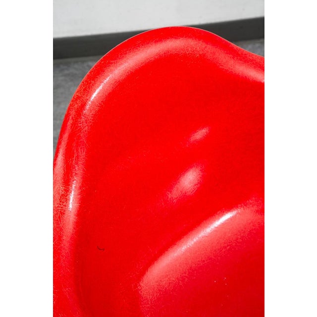 Mid Century Modern Lounge Chair Ray Eames Herman Miller Red Arm Shell Modernica For Sale - Image 11 of 12