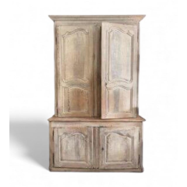 This exceptional 19th-century French Provincial hutch (also known as a buffet à deux corps or two-piece cabinet) brings a...