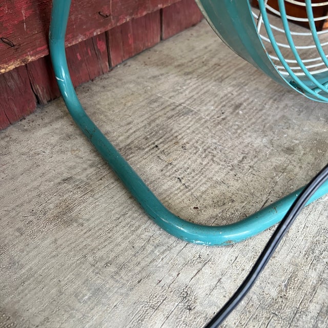 Vintage Emerson Seabreeze Electric Fan Turquoise Metal Frame 24" For Sale - Image 11 of 18