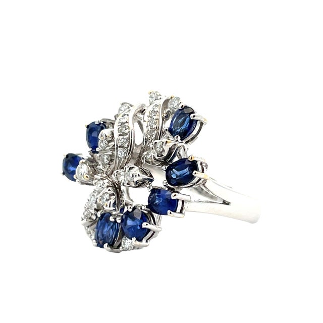 Modern 18k Gold 1.96 Carat Certified Sapphire & Natural Diamond Ring, Size 8 For Sale - Image 3 of 10