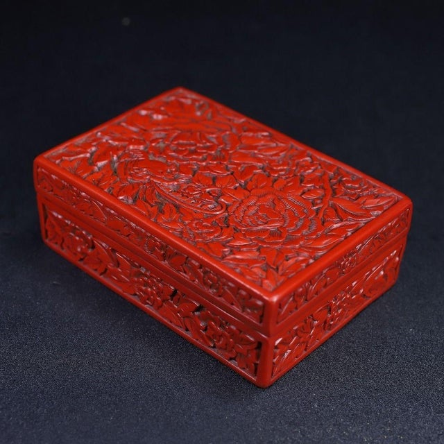 Wood Carved Cinnabar Lacquer Box With Floral and Bird Motifs For Sale - Image 7 of 9