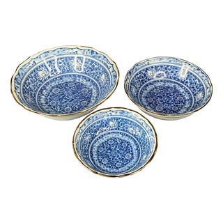 Vintage Japanese Blue and White Porcelain Serving Bowls from Seto Ware, Set of 3 For Sale