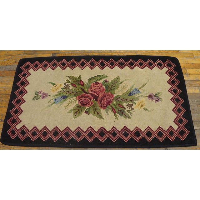 American 1920s Ivory Roses Folk Art Antique American Hooked Rug 2' 6" X 4' 7" Handknotted Wool Carpet For Sale - Image 3 of 4