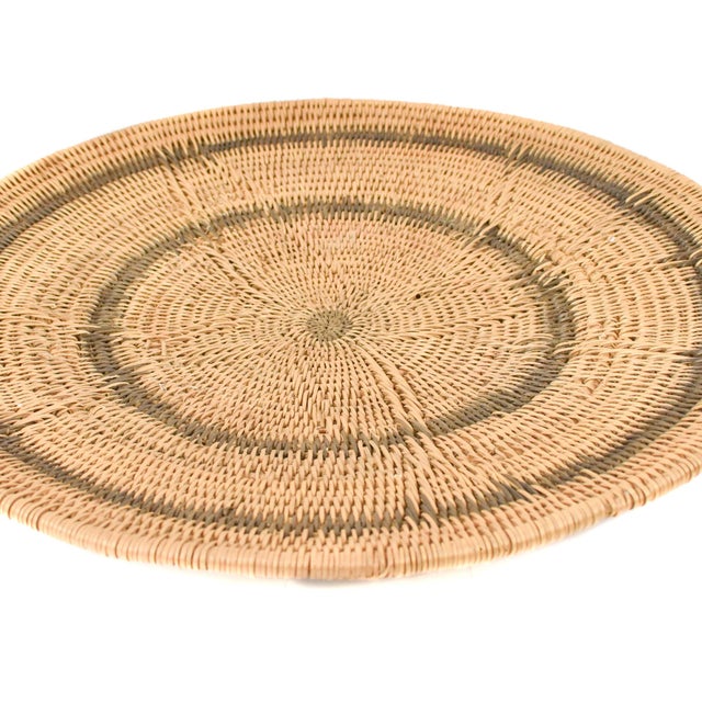 African Early 20th Century Makenge Flat Wedding Basket Zambia 16 Inch For Sale - Image 3 of 7