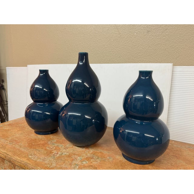 Contemporary Martino Interiors Double Gourd Ceramic Vases, Set of Three For Sale - Image 3 of 12