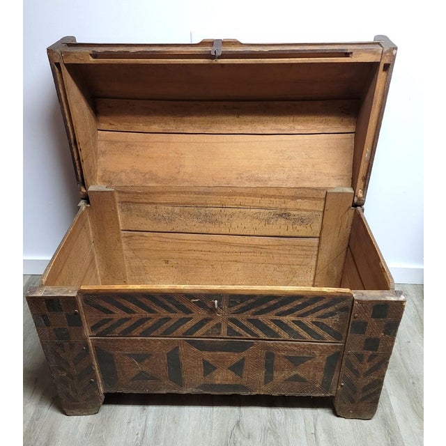 Wood Mid-19th Century Carpathian Folk Art Dowry Chest With Peaked Lid For Sale - Image 7 of 12