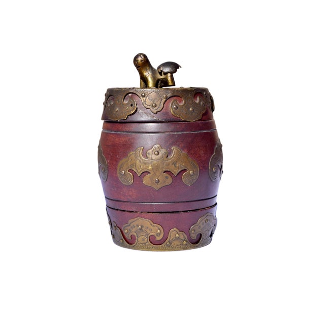 Wood Late 19th Century Chinese Mahogany Barrel Box With Brass Mounts For Sale - Image 7 of 11