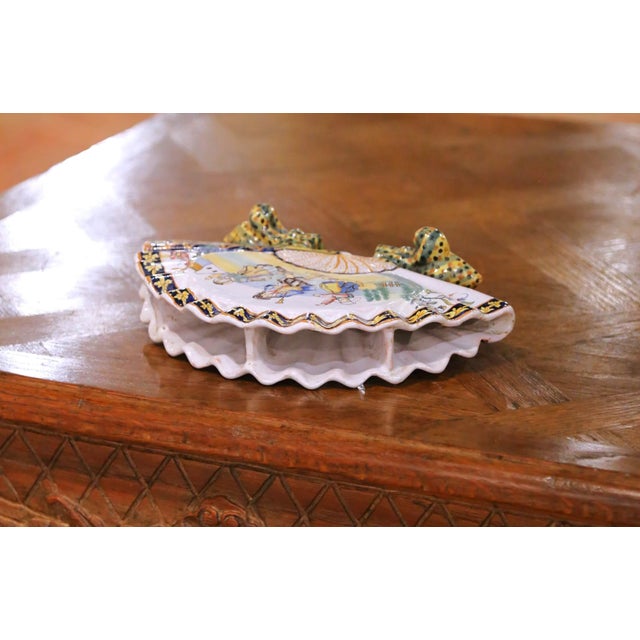 Bright Green 19th Century French Porquier-Beau Quimper Fan-Form Vase With Breton Figures For Sale - Image 8 of 9