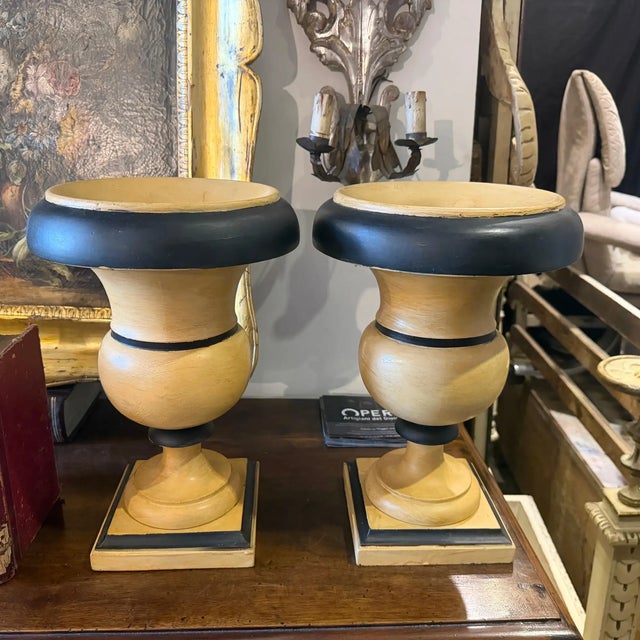1930s Art Deco Black and White Ivory Lacquered Wood Italian Candlehloders For Sale - Image 12 of 12