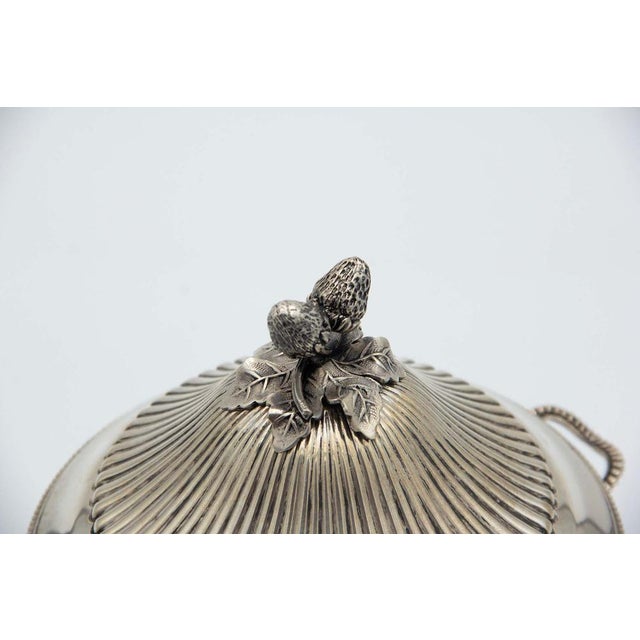Silver Soup Tureen with Fluted Reliefs, in Good conditions. Designed 1920 to 1949