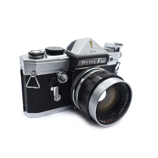 Beyond its history as a precision photographic tool, this Petri Flex V is a standout sculptural element for any curated...