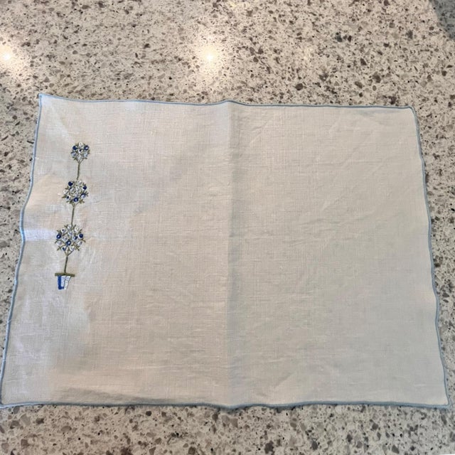 Set of 4 Vintage Dinner Placemats Embroidered Blue Floral Linen Farmhouse French Country Traditional Spring Easter For Sale - Image 10 of 17