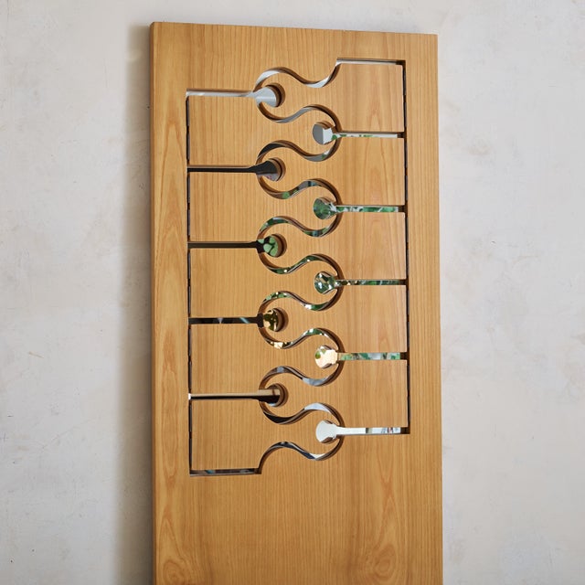 Italian Blonde Wood ‘Scorpion’ Coat Rack with Mirror by Anonima Design For Sale In Chicago - Image 6 of 11