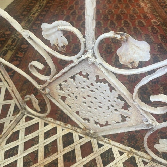 Vintage Victorian French Style White Iron / Lattice Rectangle Basket W/ Leaves/Tiles & Fixed Handle For Sale - Image 12 of 18