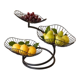 Mid-Century Modern Sculptural Rotating Three-Tier Wire Centerpiece For Sale