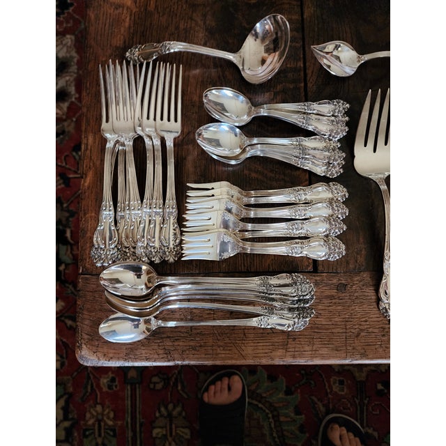 Silver Reed and Barton Tiger Lily Silverplate Flatware For Sale - Image 8 of 9