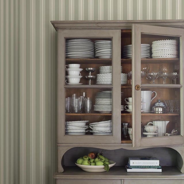 English Boråstapeter Gunnebo Wallcovering In Sage For Sale - Image 3 of 5