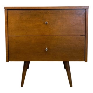 Paul McCobb Planner Group 2-Drawer Nightstand for Winchendon Furniture – Mid-Century Modern Solid Maple End Table Side Chest For Sale