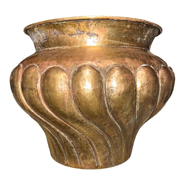 Mid-Century Italian Hammered Brass Swirl Jardinière by Egidio Casagrande - Model 1010 For Sale