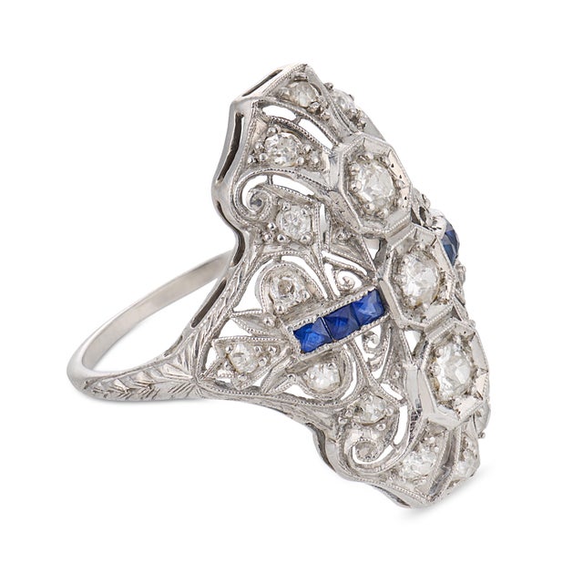 1930s 1930s Art Deco Diamond Sapphire Platinum Ring, Size 6.5 For Sale - Image 5 of 5