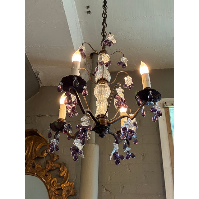Early 20th Century Antique Louis XV Style Four Arm Chandelier With Amethyst Color Grape Clusters For Sale - Image 5 of 12