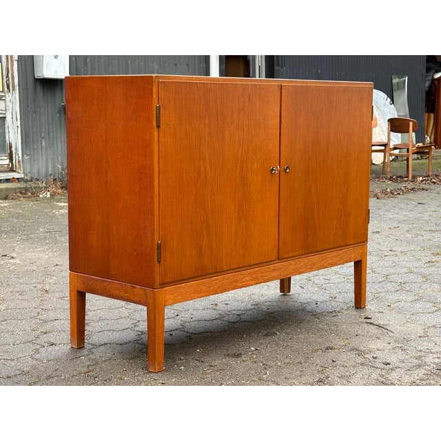 Mid-Century Danish Model 232 Teak & Oak Sideboard by Børge Mogensen for C.M. Madsen, 1960s For Sale - Image 6 of 6