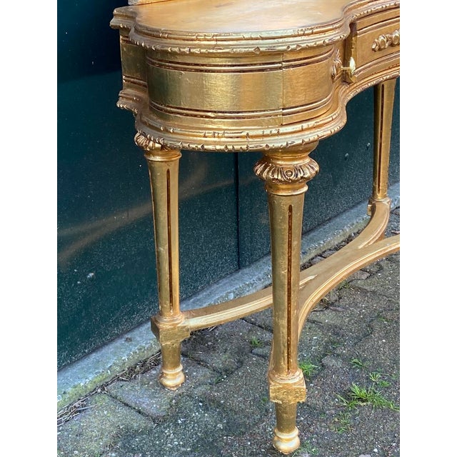 1940s French Louis XVI Gilt Beech Vanity & Mirror – 2 Pc For Sale - Image 4 of 13