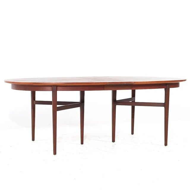 Arne Vodder for Sibast Mid Century Danish Teak Expanding Dining Table With 2 Leaves For Sale In Chicago - Image 6 of 11