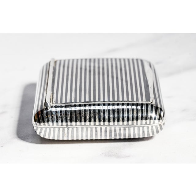 Exceptional Antique European Continental 900 Silver Niello Case Snuff Box Tobacciana Luxury Silver Collectible For Sale - Image 12 of 15