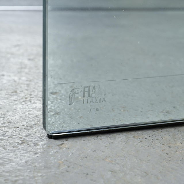Ghost Curved Glass Coffee Table from Fiam, 1980s For Sale - Image 10 of 12