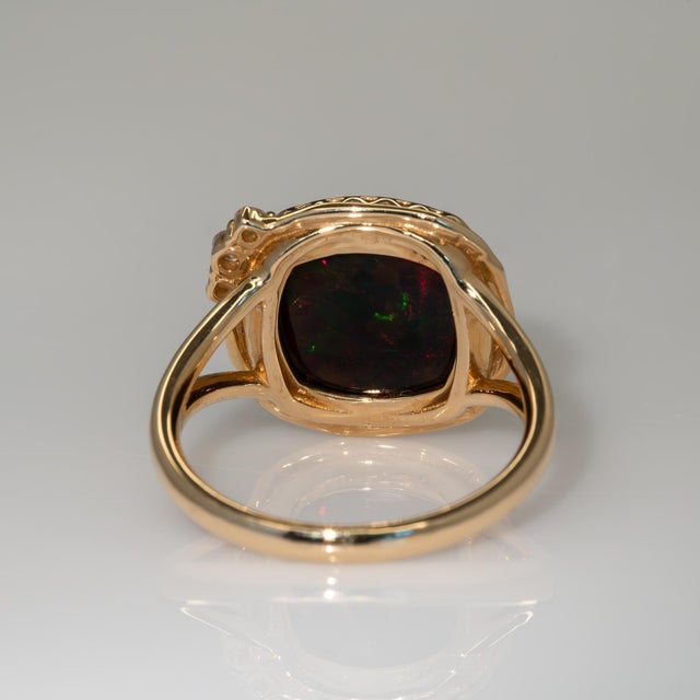 Metal 3.9Ct Black Opal Ring With Earth Mined Diamonds Accents: Solid 14k Gold, 11mm For Sale - Image 7 of 8