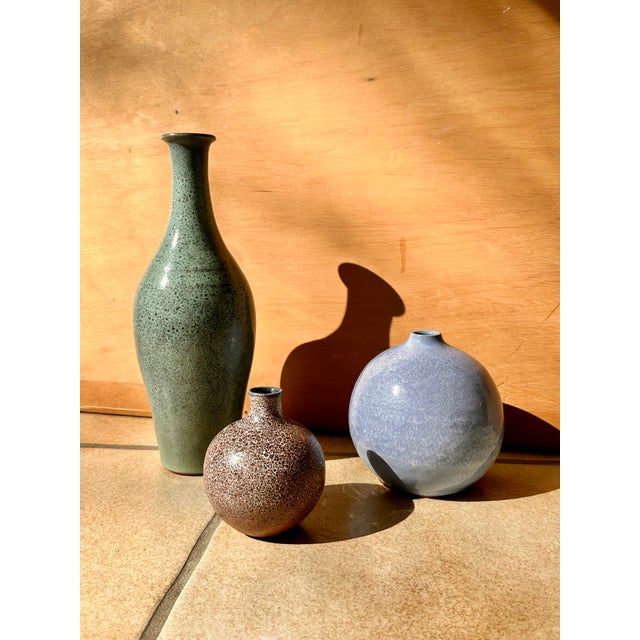 Handmade Brown Speckled Glazed Ceramic Vase from Römhild, Thuringia, GDR / Germany, 1970s For Sale - Image 11 of 12