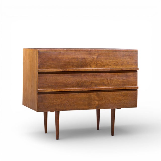 Mel Smilow Mid Century Walnut Chest of Drawers Nightstands - Pair For Sale In Chicago - Image 6 of 11